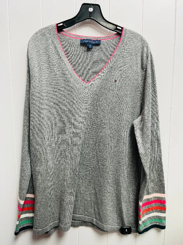 Top Long Sleeve By Tommy Hilfiger In Grey & Pink, Size: L