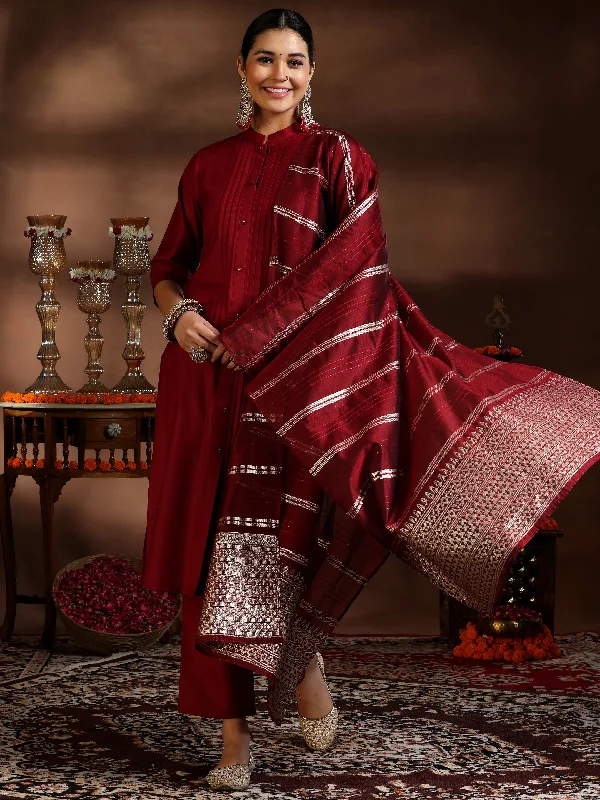 Maroon Solid Cotton Blend Straight Suit With Dupatta