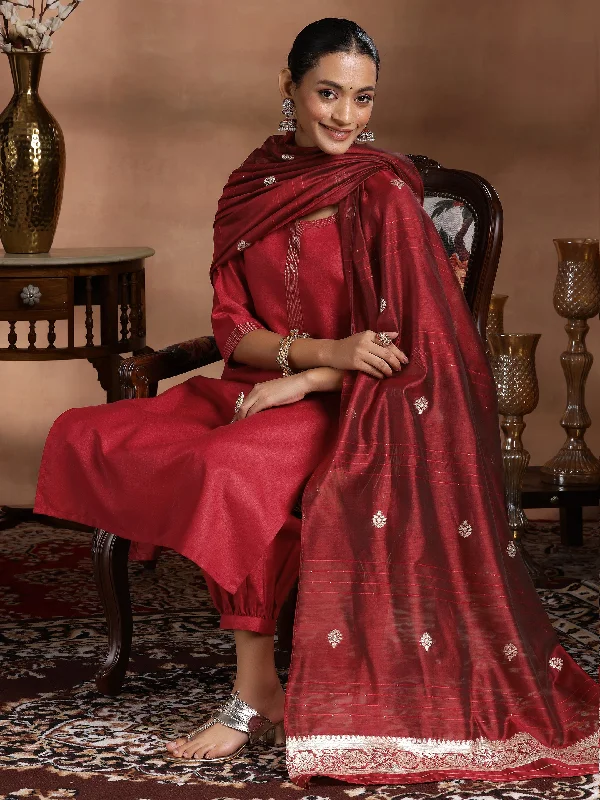 Maroon Solid Cotton Blend Straight Suit With Dupatta