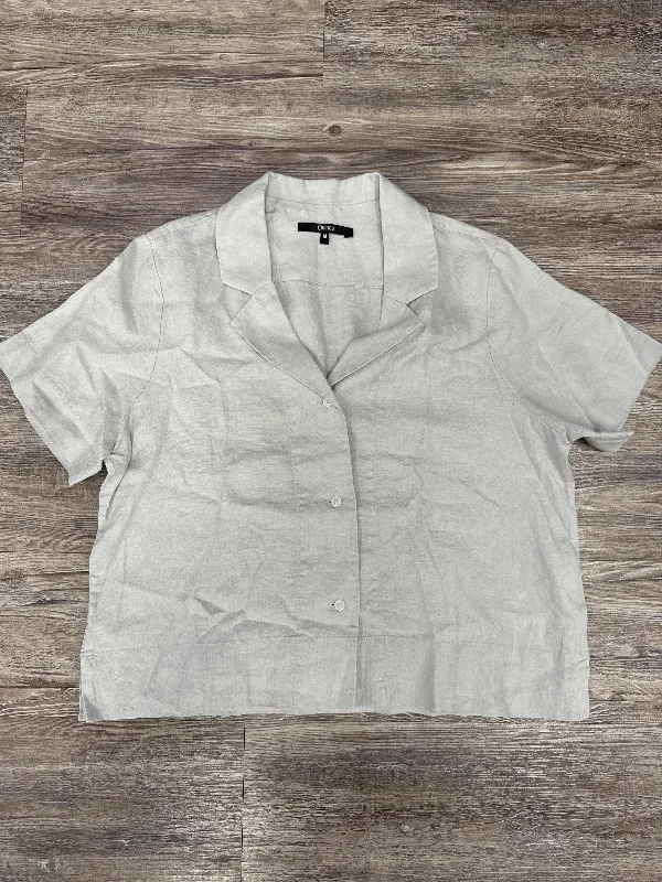 Top Short Sleeve By Quince In Grey, Size: M